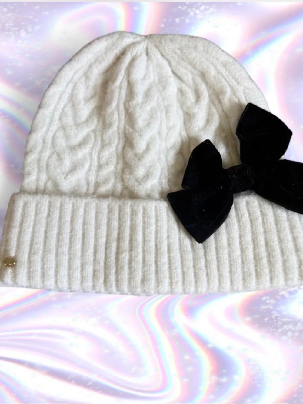 kate spade Cream Cable-Knit Mittens with Black Velvet Bows